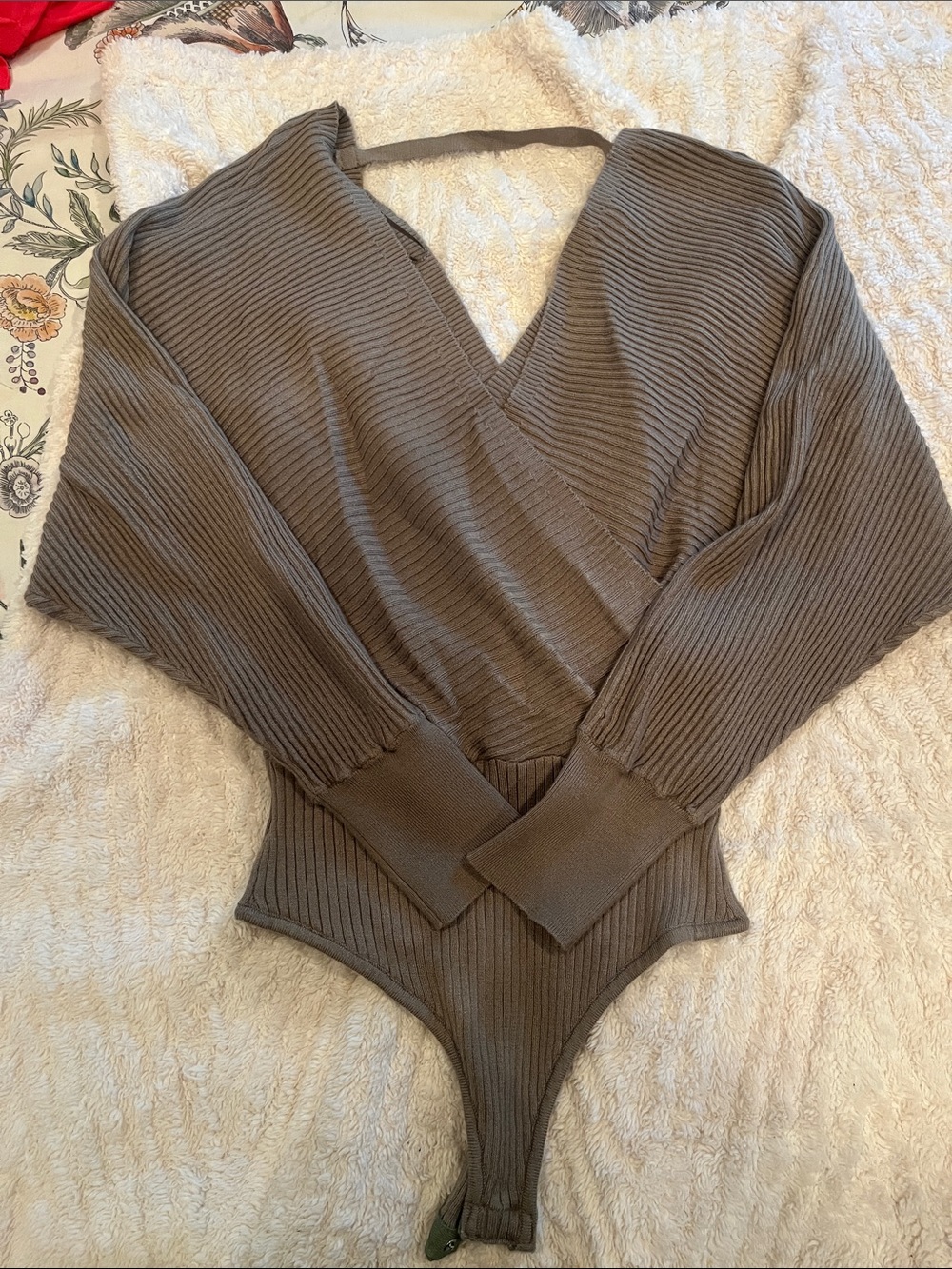 Le Lis Ribbed V-Neck Bodysuit Sweater in olive green